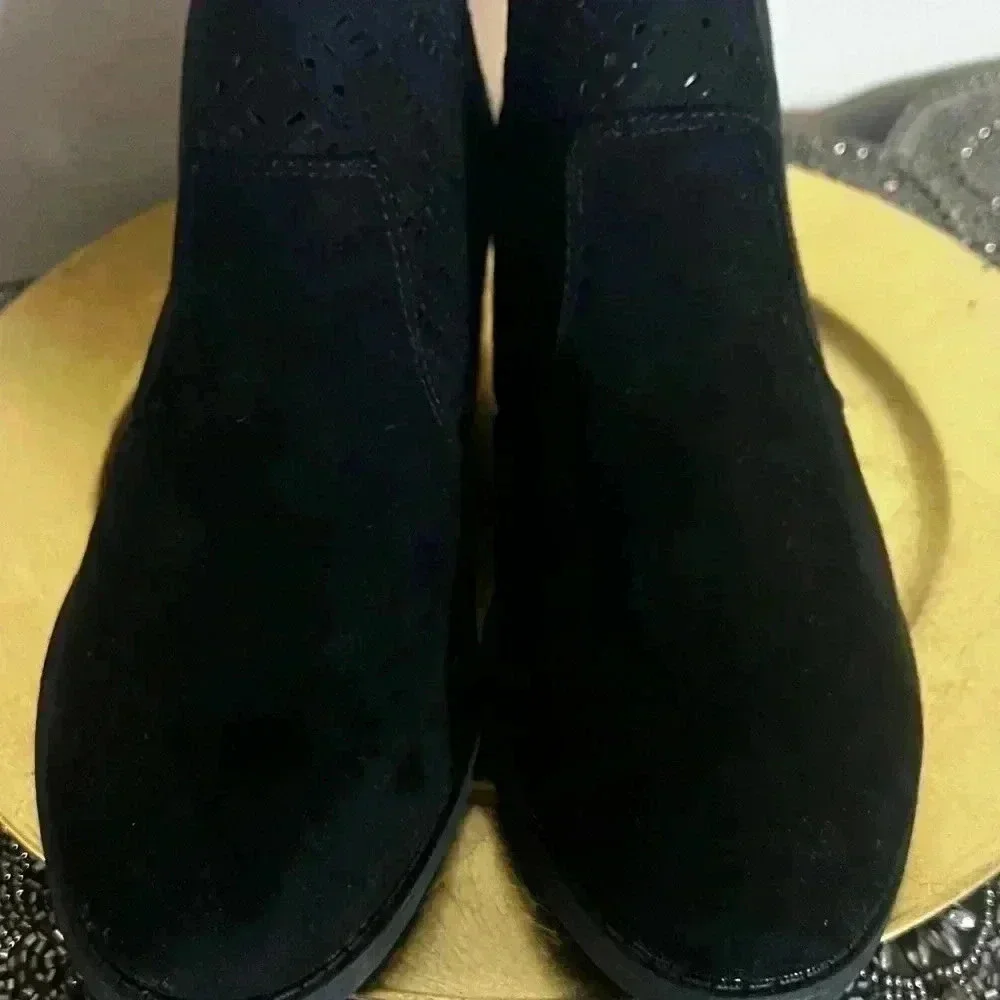 WOMENS NEW DIRECTIONS LIDA BLACK ANKLE BOOT SIZE 7 NEW